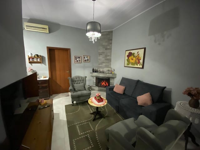 Casa 2 quartos e 2 banheiros, à venda, no bairro Centro em Pelotas