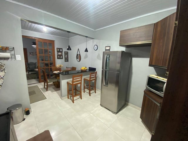 Casa 2 quartos e 2 banheiros, à venda, no bairro Centro em Pelotas