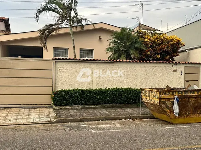 Casa com 180m² 3 quartos e 2 banheiros, para alugar, no bairro Jardim America em Sorocaba