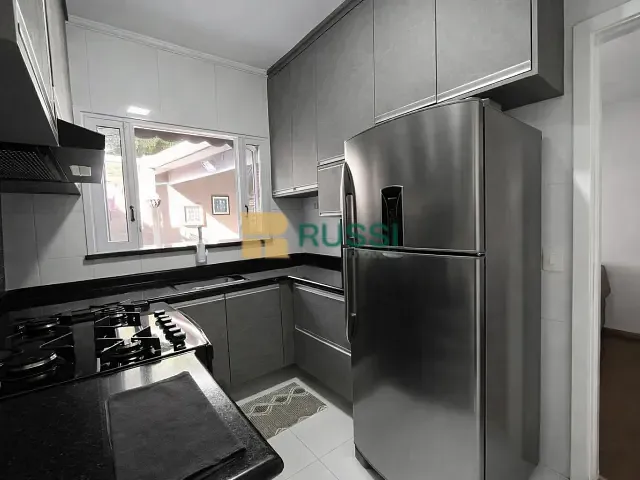Casa 3 quartos e 1 banheiro, à venda, no bairro Jardim das Indústrias em São José dos Campos