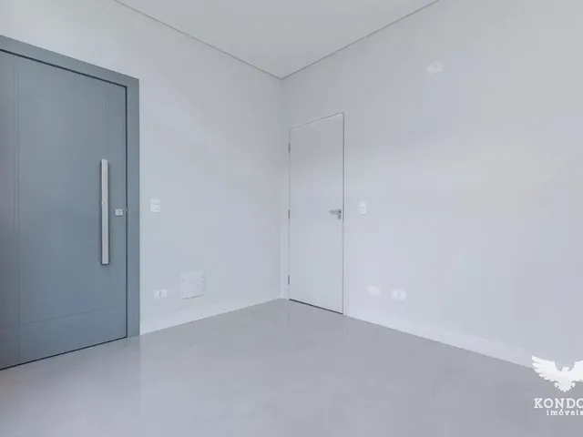 Casa com 255m² 3 quartos e 4 banheiros, à venda, no bairro Santa Felicidade em Curitiba