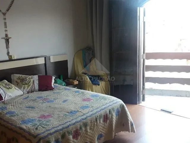 Casa com 307m² 2 quartos e 1 banheiro, à venda, no bairro Vila Independência em Mauá