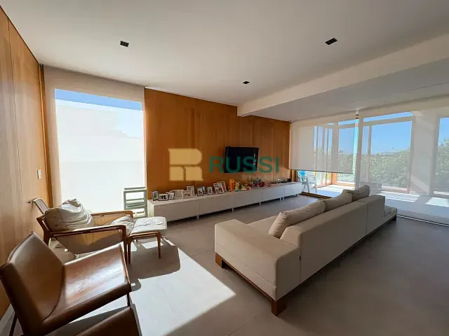 Casa com 564m² 4 quartos e 6 banheiros, à venda, no bairro Condomínio Residencial Alphaville II em São José dos Campos