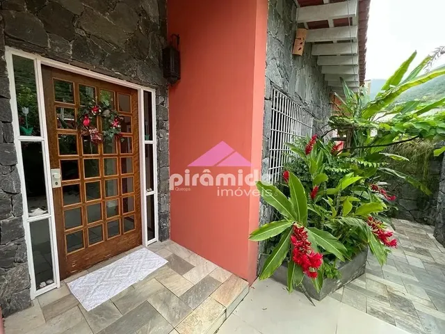 Casa com 734m² 6 quartos e 6 banheiros, à venda, no bairro São Francisco da Praia em São Sebastião