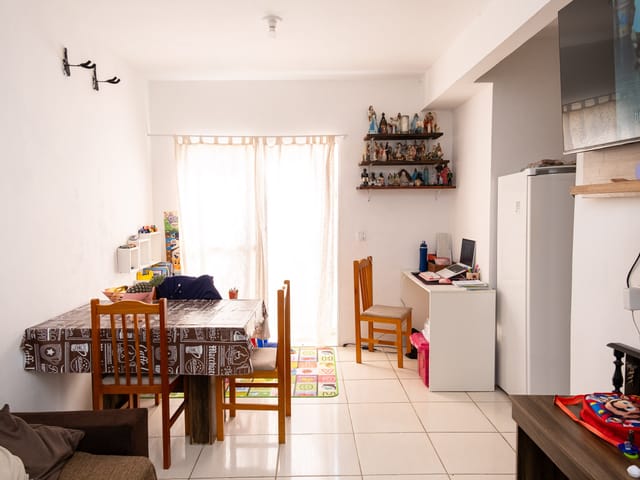 Casa com 125m² 2 quartos e 1 banheiro, à venda, no bairro Laranjal em Pelotas