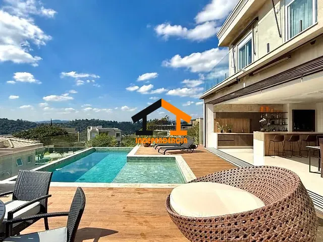 Casa com 514m² 4 quartos e 5 banheiros, à venda, no bairro Alphaville em Santana de Parnaíba