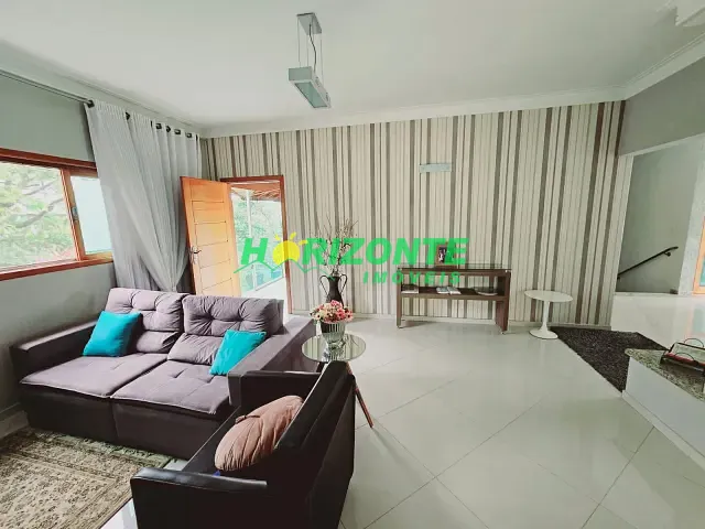 Casa com 1060m² 3 quartos e 4 banheiros, para alugar, no bairro Condomínio Residencial Mirante do Vale em Jacareí
