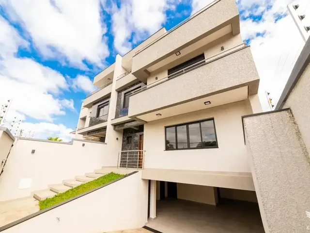 Casa 3 quartos e 4 banheiros, para alugar, no bairro São Braz em Curitiba
