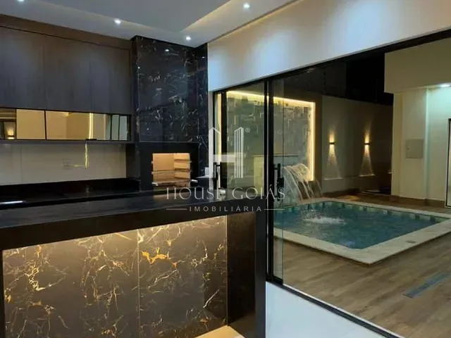 Casa com 385m² 4 quartos e 5 banheiros, à venda, no bairro Ilda em Aparecida de Goiânia