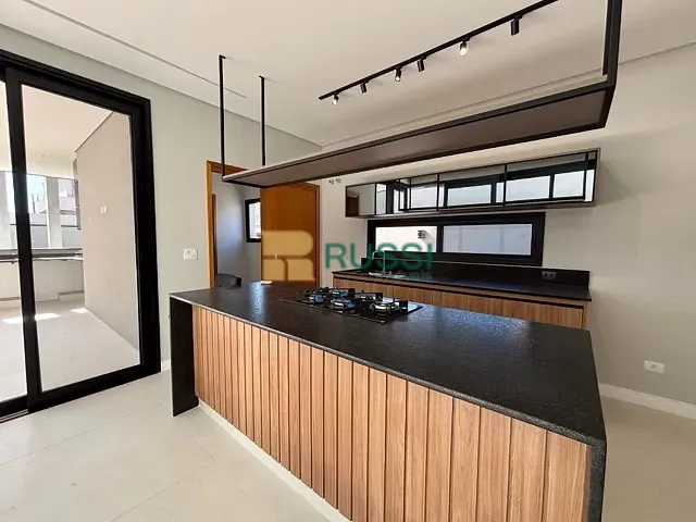 Casa 3 quartos e 5 banheiros, à venda, no bairro Urbanova em São José dos Campos
