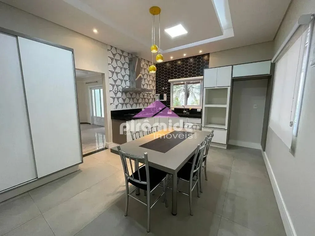 Casa, 4 quartos, 242 m² - Foto 11
