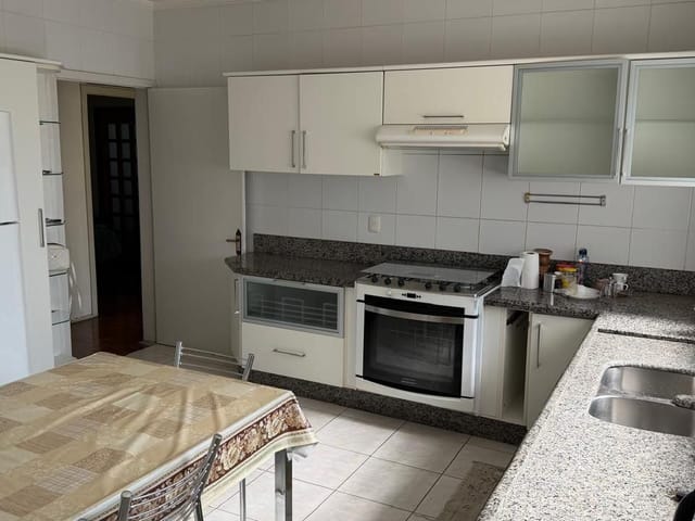 Casa 3 quartos e 3 banheiros, à venda, no bairro Exposição em Caxias do Sul