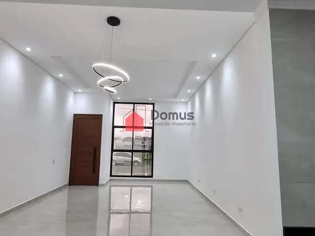 Casa com 264m² 3 quartos e 4 banheiros, à venda, no bairro Parque das Nações em Pindamonhangaba