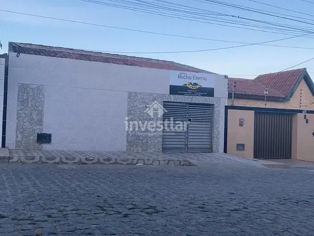 Casa 2 quartos e 1 banheiro, à venda, no bairro Serrotão em Campina Grande