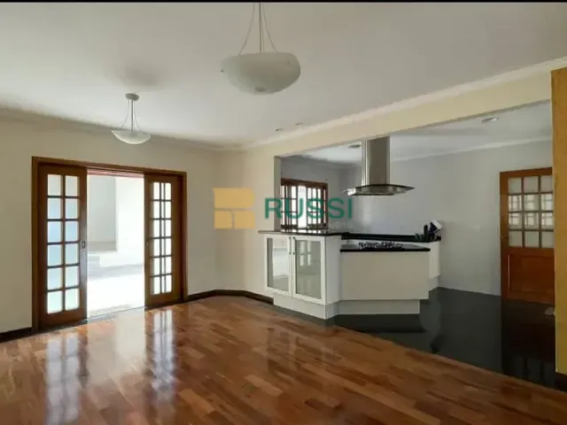 Casa com 300m² 3 quartos e 3 banheiros, à venda, no bairro Jardim San Marino em São José dos Campos