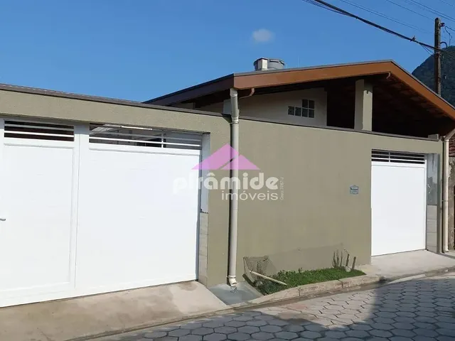 Casa com 150m² 2 quartos e 2 banheiros, à venda, no bairro Jardim Casa Branca em Caraguatatuba