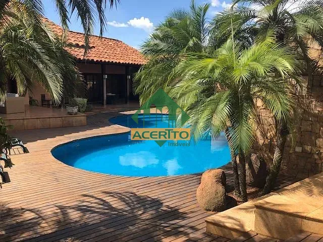 Casa com 1491m² 4 quartos e 6 banheiros, à venda, no bairro Jardim Nova Yorque em Araçatuba