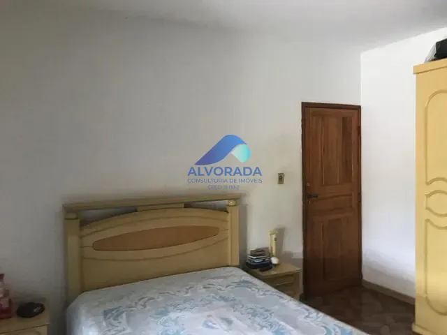 Casa com 500m² 3 quartos e 3 banheiros, à venda, no bairro Jardim das Indústrias em São José dos Campos
