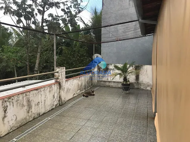 Casa com 500m² 3 quartos e 3 banheiros, à venda, no bairro Jardim das Indústrias em São José dos Campos