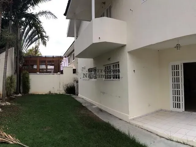 Casa com 350m² 4 quartos e 3 banheiros, à venda, no bairro Villa Branca em Jacareí
