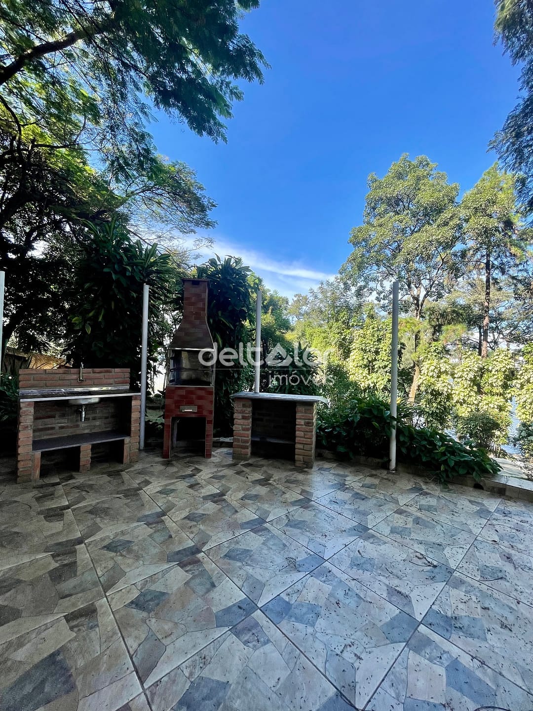 Casa para alugar com 3 quartos, 645m² - Foto 41