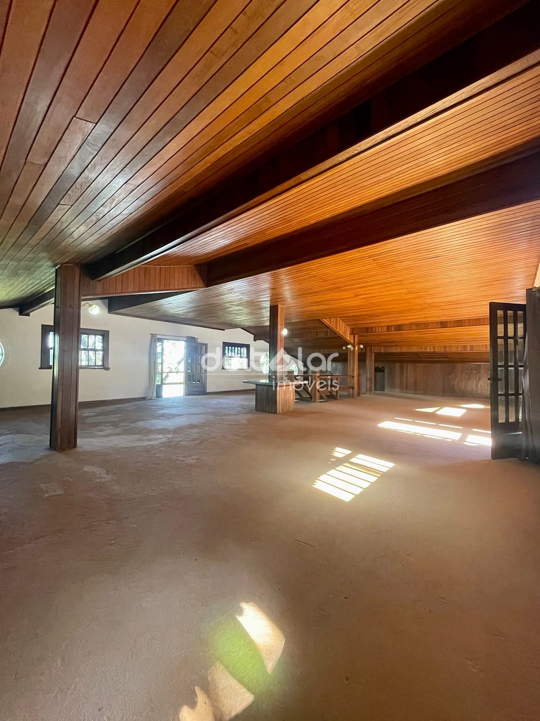 Casa para alugar com 3 quartos, 645m² - Foto 36