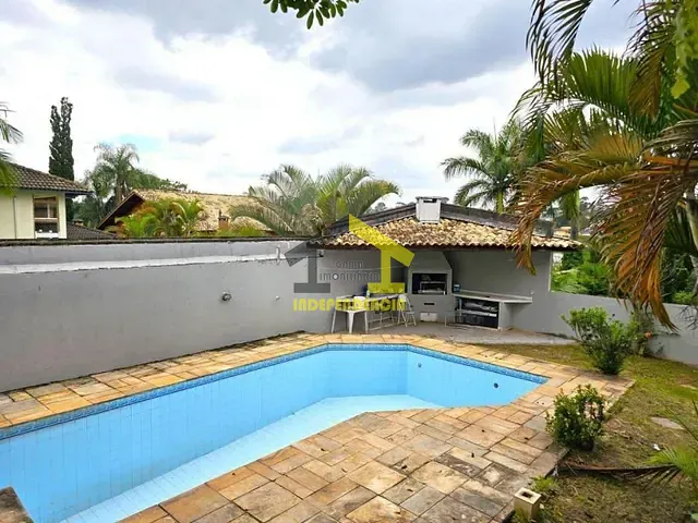 Casa com 600m² 3 quartos e 4 banheiros, à venda ou para alugar, no bairro Nova Higienópolis em Jandira