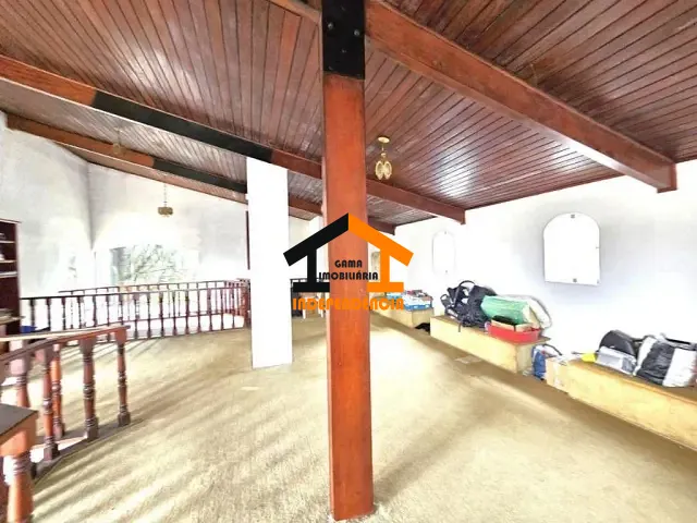 Casa com 600m² 3 quartos e 4 banheiros, à venda ou para alugar, no bairro Nova Higienópolis em Jandira