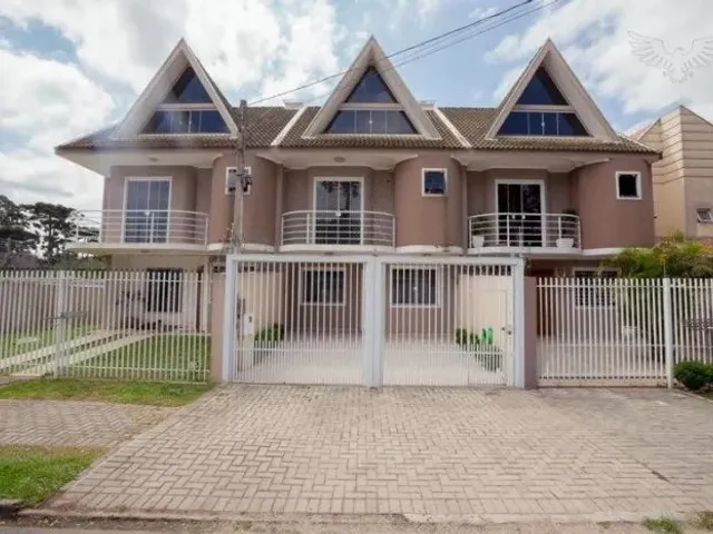 Casa com 93m² 3 quartos e 3 banheiros, à venda, no bairro Portão em Curitiba
