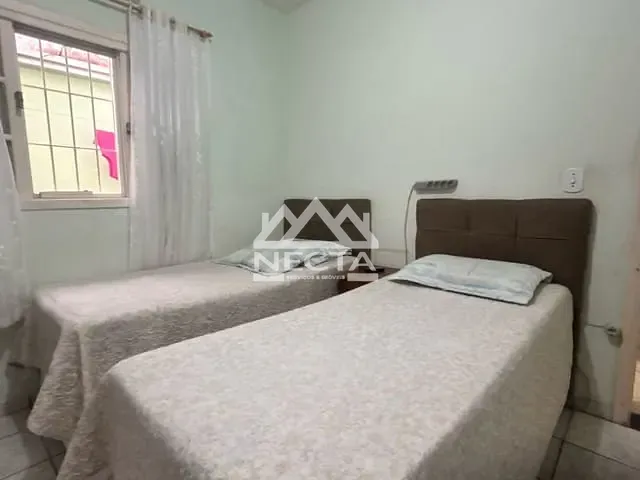 Casa com 78m² 3 quartos e 2 banheiros, à venda, no bairro Jardim Jaqueira em Caraguatatuba
