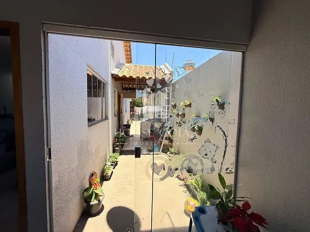 Casa com 210m² 3 quartos e 3 banheiros, à venda, no bairro Vila São Jorge em Aparecida de Goiânia