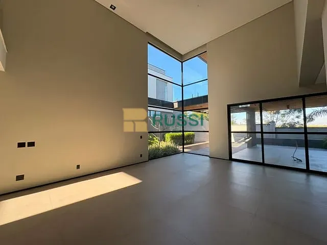 Casa com 476m² 5 quartos e 8 banheiros, à venda, no bairro Condomínio Residencial Alphaville II em São José dos Campos
