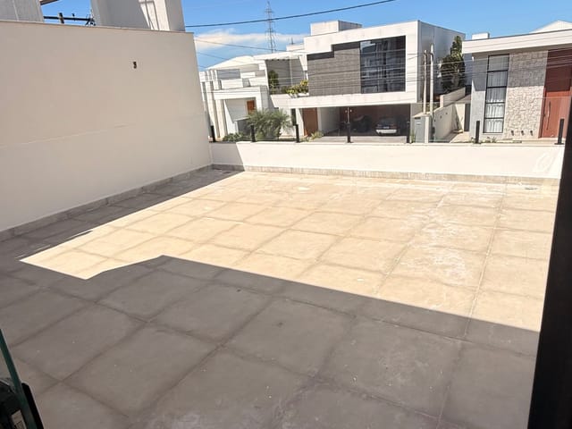 Casa 3 quartos e 5 banheiros, à venda, no bairro Parque Rodoviário em Campos dos Goytacazes