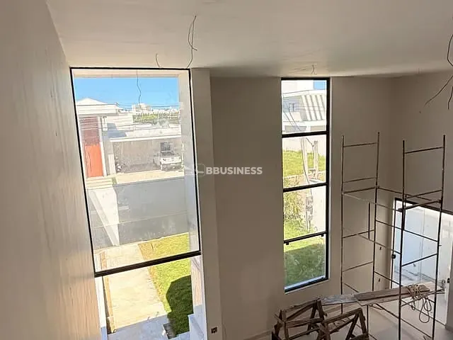 Casa 3 quartos e 5 banheiros, à venda, no bairro Parque Rodoviário em Campos dos Goytacazes