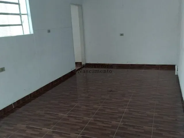 Casa com 250m², para alugar, no bairro Centro em Jacareí