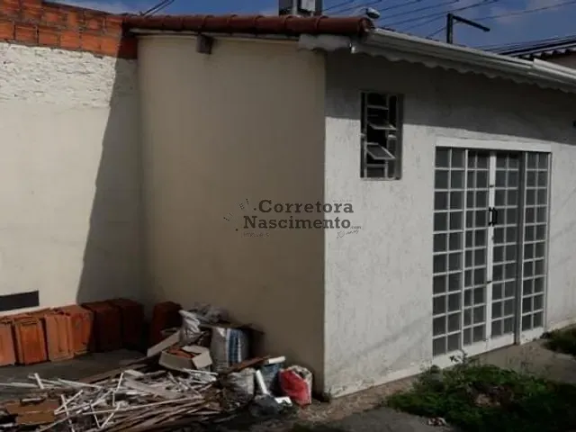 Casa com 250m², para alugar, no bairro Centro em Jacareí