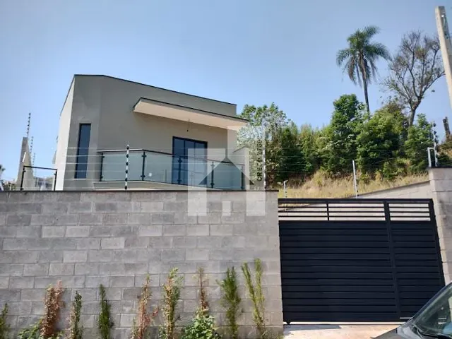 Casa com 300m² 3 quartos e 2 banheiros, à venda, no bairro Jardim Caçula em Jundiaí