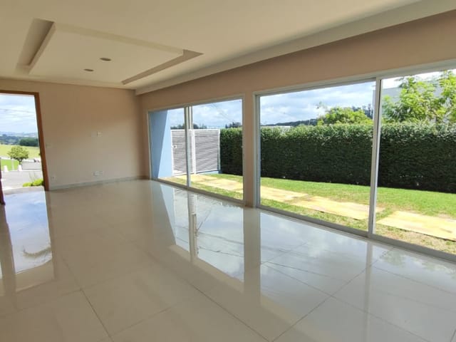 Foto do Casa - Casa no condomínio Jardim Flamboyan para venda com 3 quartos, sendo 3 suítes , 300m² | Correteria Imóveis