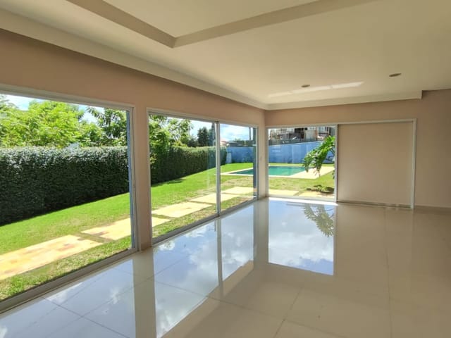 Foto do Casa - Casa no condomínio Jardim Flamboyan para venda com 3 quartos, sendo 3 suítes , 300m² | Correteria Imóveis