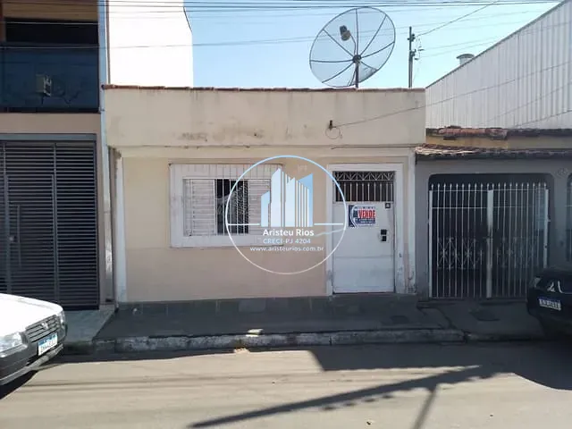 Casa com 90m² 2 quartos e 1 banheiro, à venda, no bairro Jardim Yara em Pouso Alegre