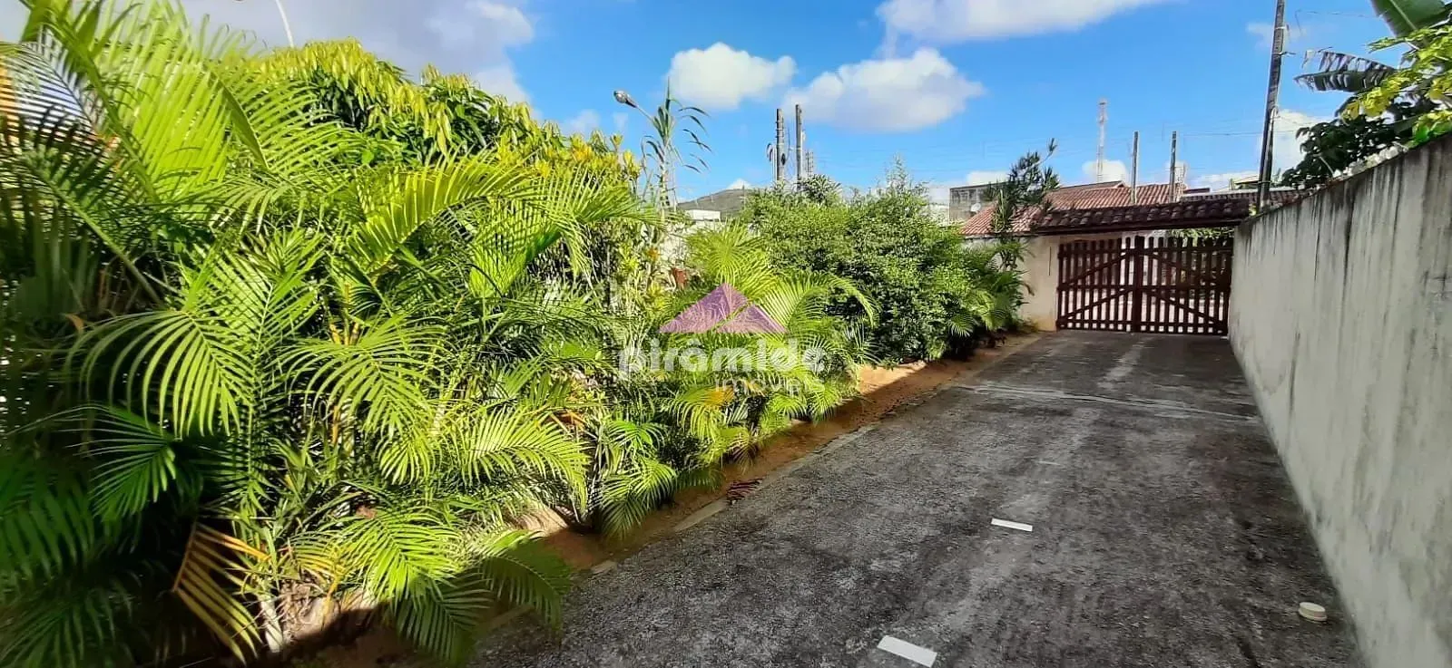 Casa, 2 quartos, 94 m² - Foto 1
