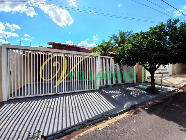 Casa com 250m² 3 quartos e 3 banheiros, à venda, no bairro Parque Residencial Lauriano Tebar em São José do Rio Preto
