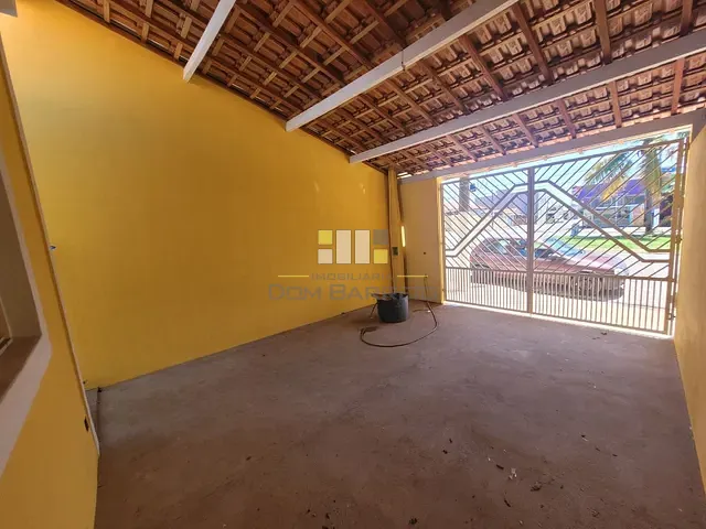 Casa 2 quartos e 1 banheiro, para alugar, no bairro Parque Emília em Sumaré