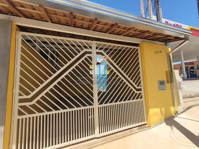 Casa 2 quartos e 1 banheiro, para alugar, no bairro Parque Emília em Sumaré