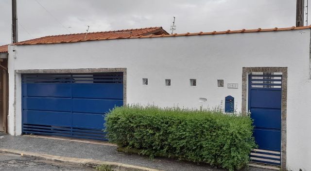 Casa com 250m² 4 quartos e 1 banheiro, à venda, no bairro Parque Residencial Flor do Vale em Tremembé