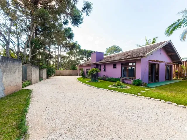 Casa 3 quartos e 3 banheiros, para alugar, no bairro Santa Felicidade / Lamenha Pequena em Curitiba