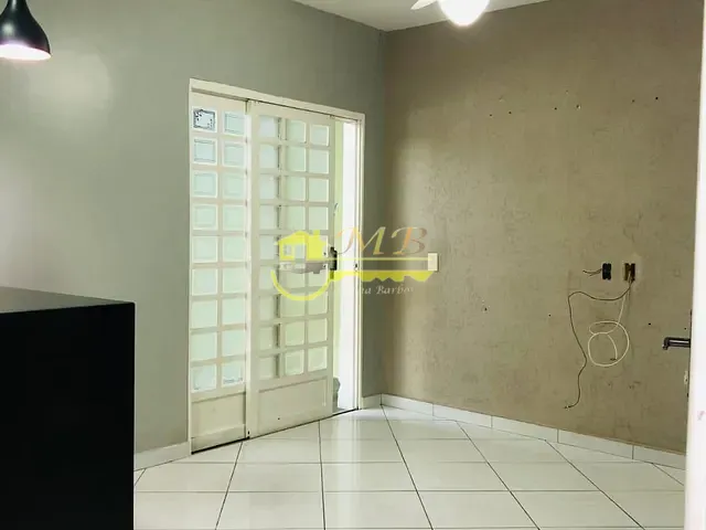 Casa 3 quartos e 1 banheiro, à venda, no bairro Núcleo Residencial Vila Vitória em Campinas