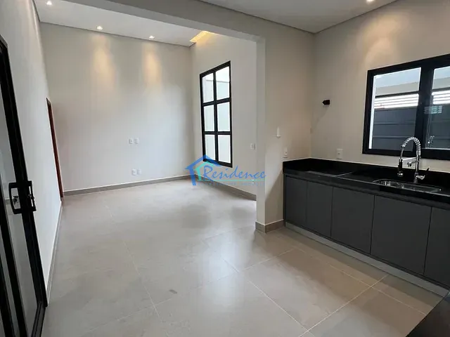 Casa com 150m² 3 quartos e 2 banheiros, à venda, no bairro Jardim Bom Sucesso em Indaiatuba