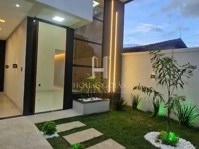 Casa com 233m² 3 quartos e 3 banheiros, à venda, no bairro Vila Oliveira em Aparecida de Goiânia