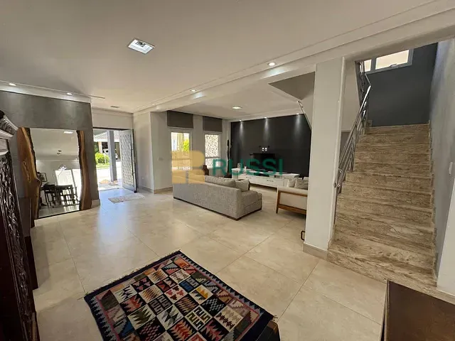 Casa com 250m² 4 quartos e 6 banheiros, à venda, no bairro Urbanova em São José dos Campos